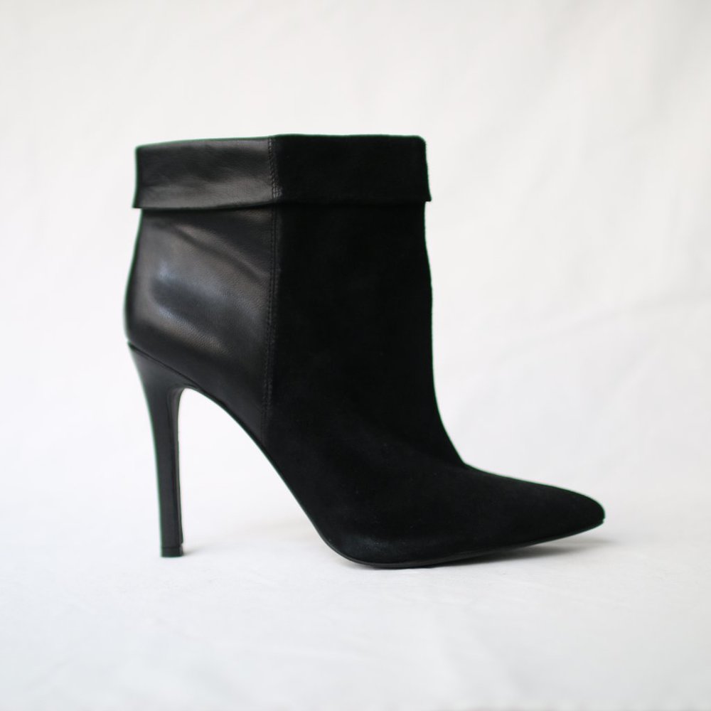 NWOT Leather and Suede Stiletto Ankle Booties